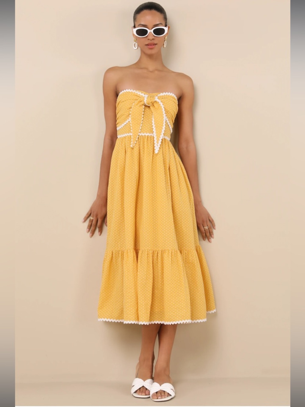 Delightful Design Yellow Polka Dot Midi Dress With Pockets
Lulus.
